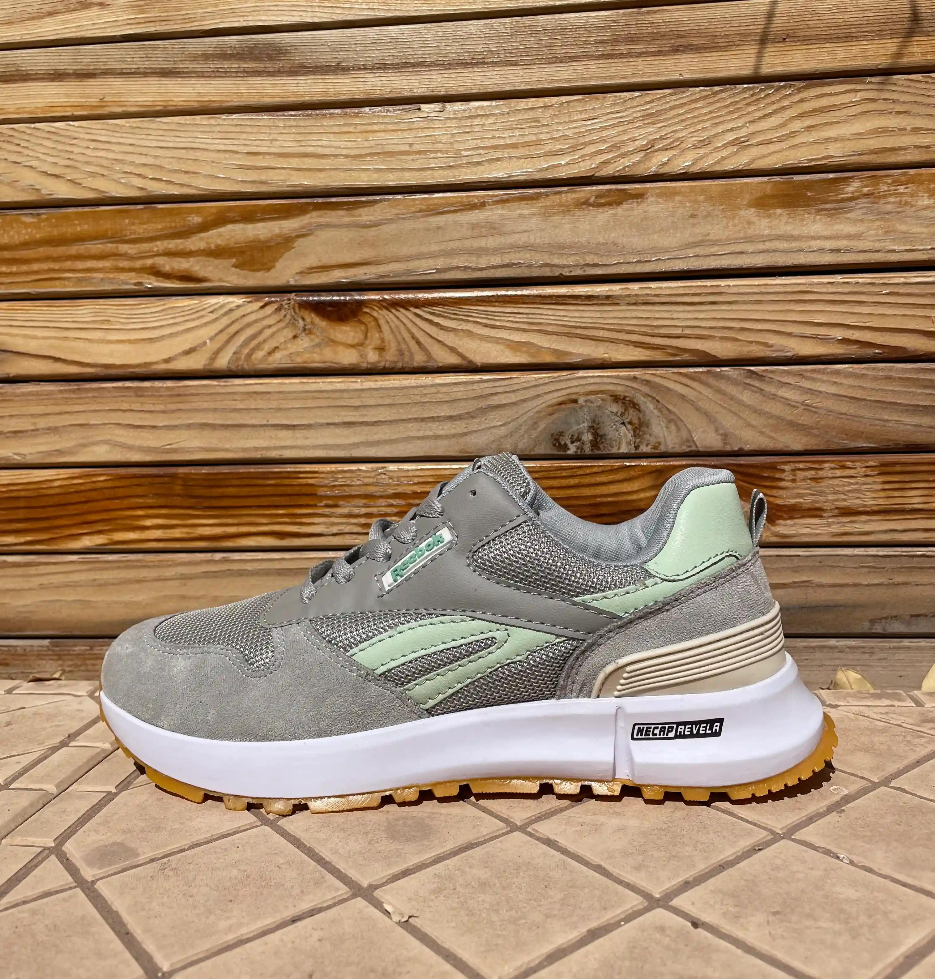 ریبوک طوسی پسته ای 