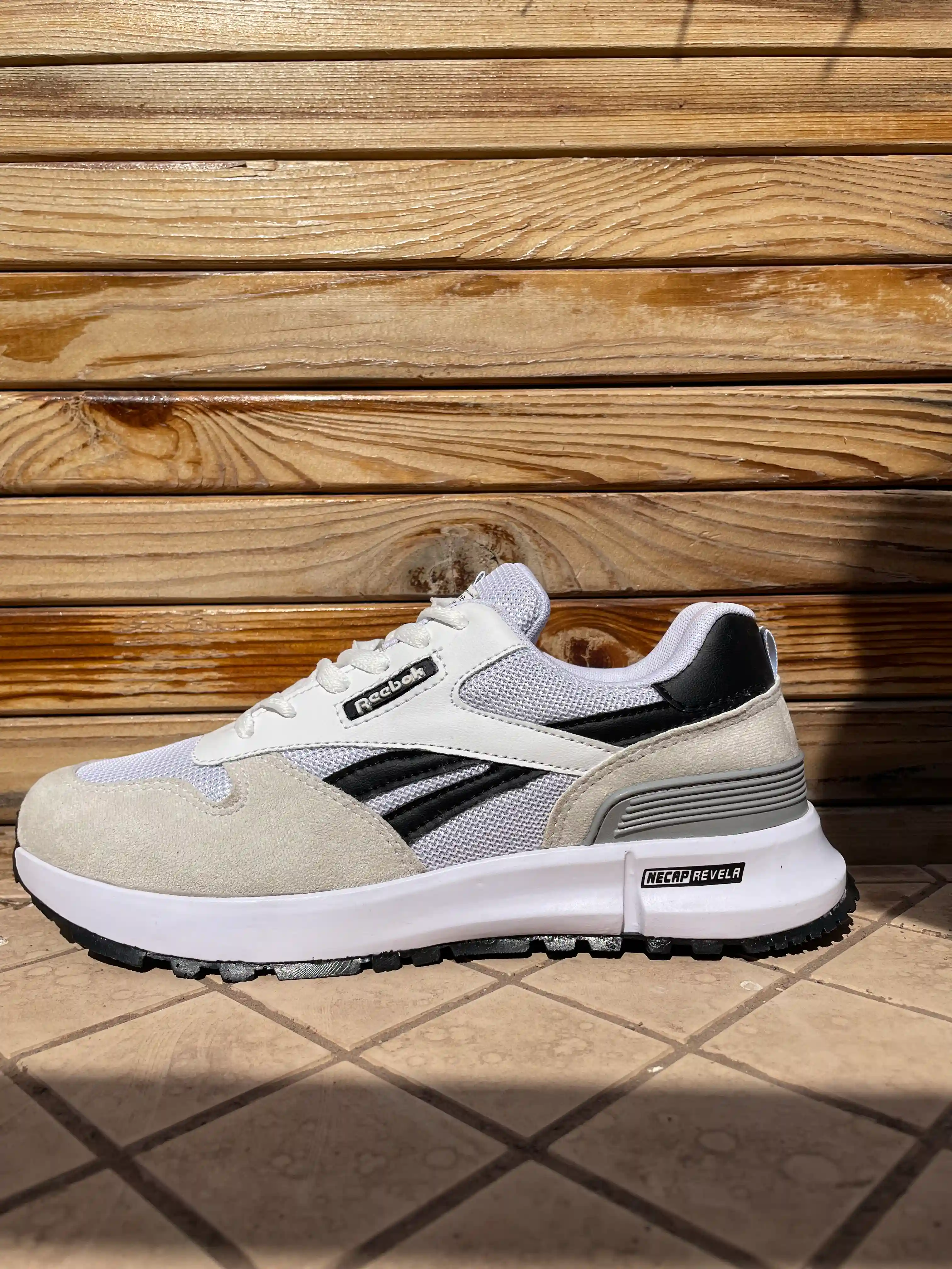 ریبوک سفید مشکی