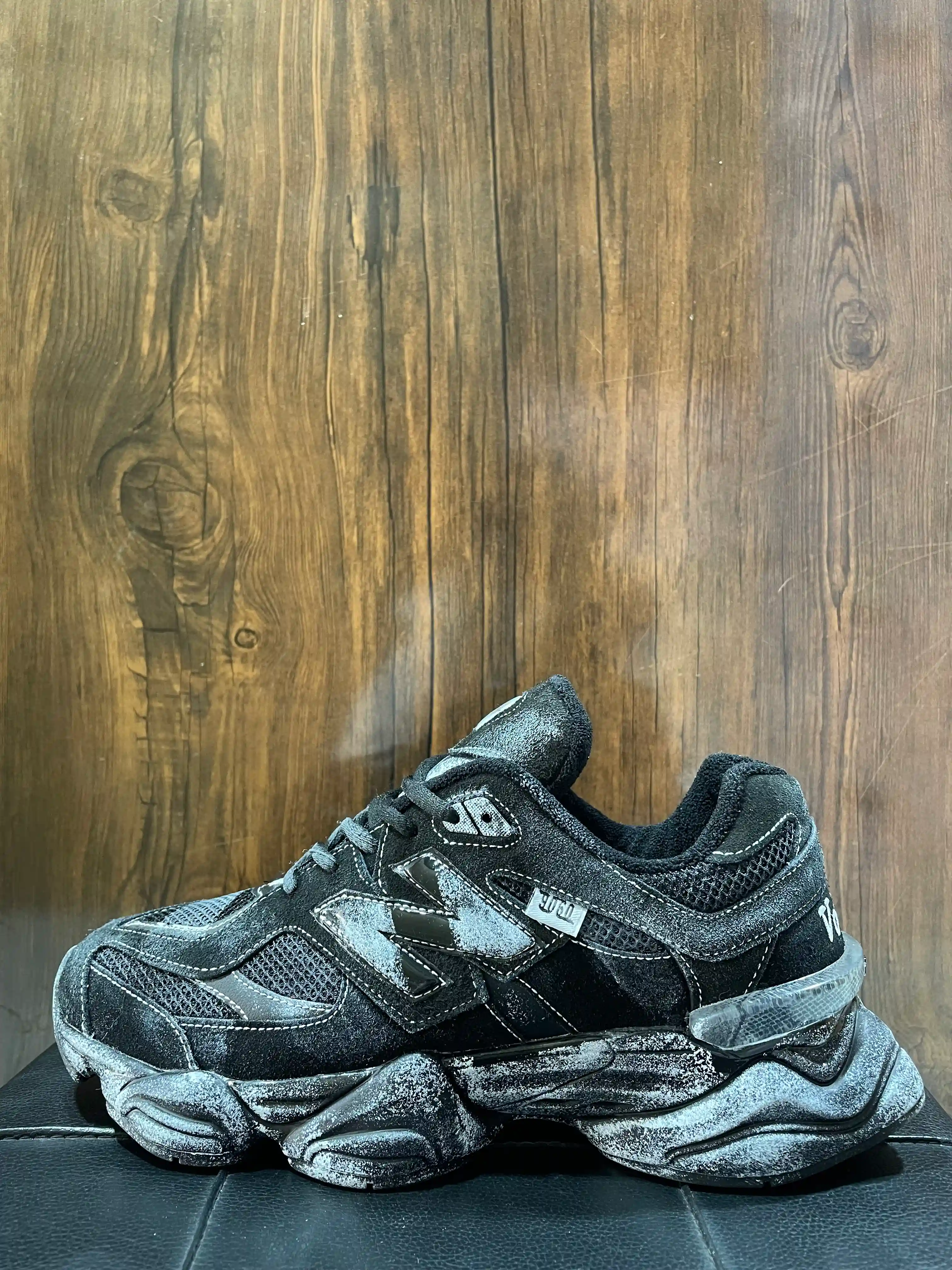 نیوبالانس مشکی کاستوم سفید