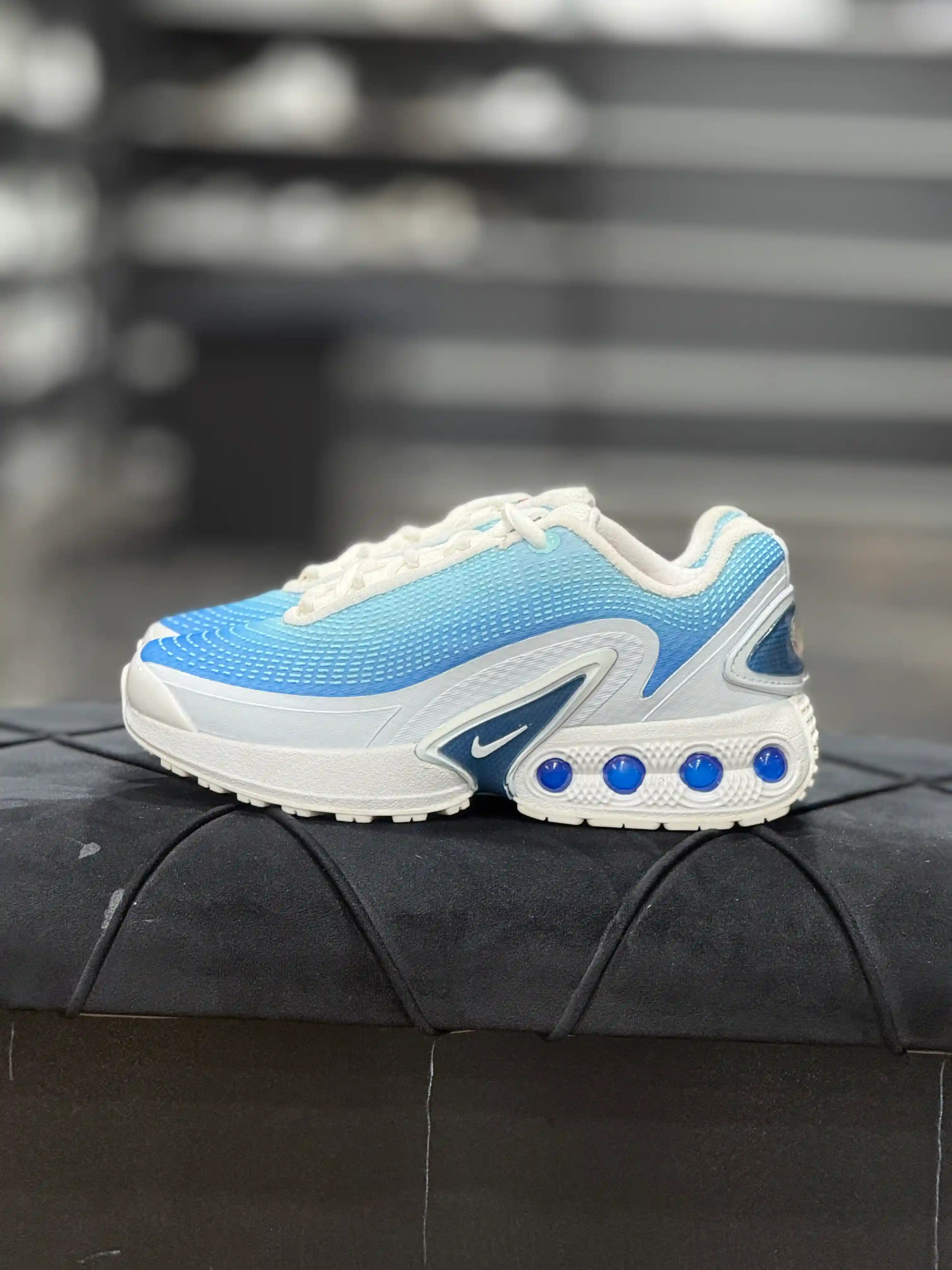 نایکAirmax کد۳۴2