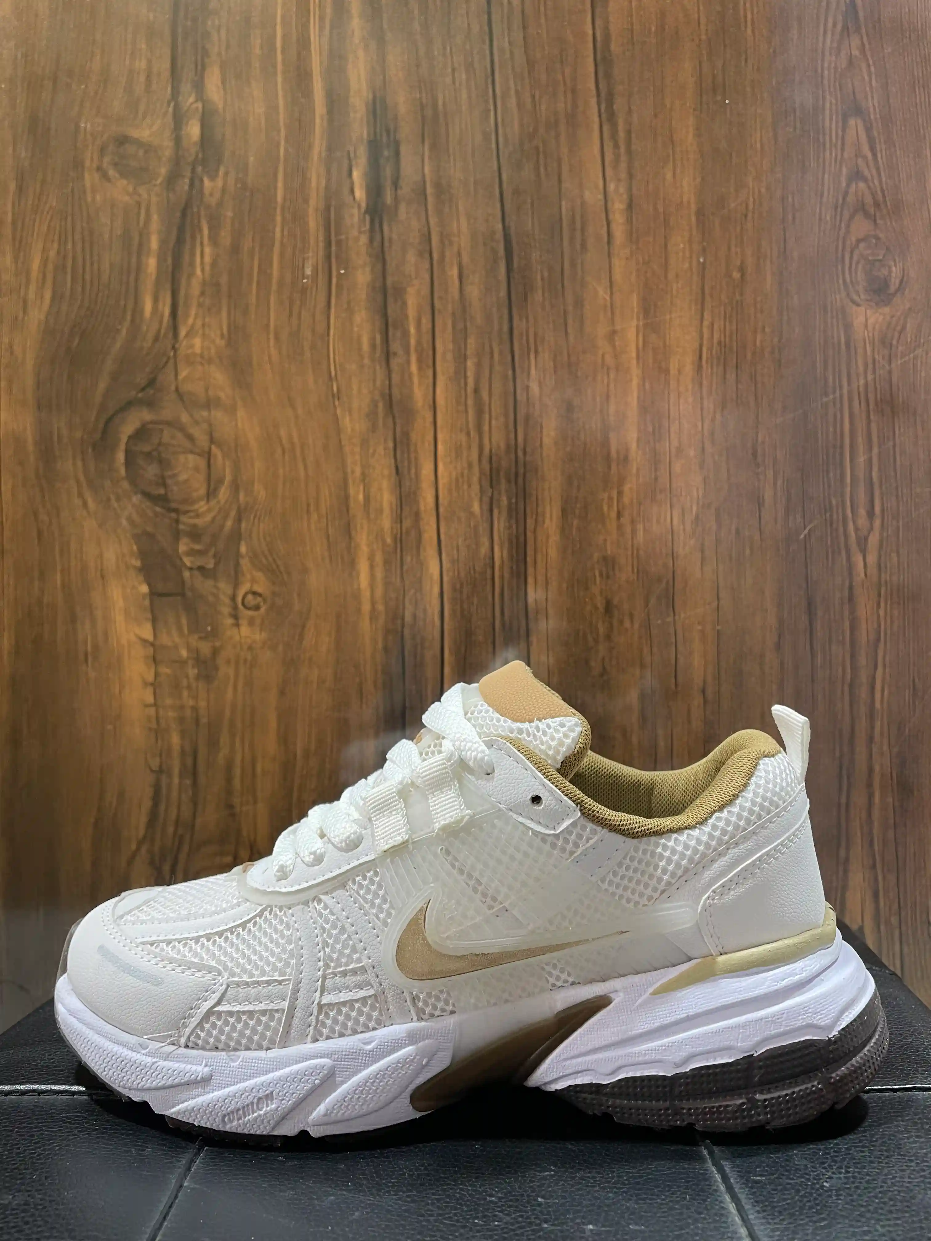 V2k زنانه شکلاتی