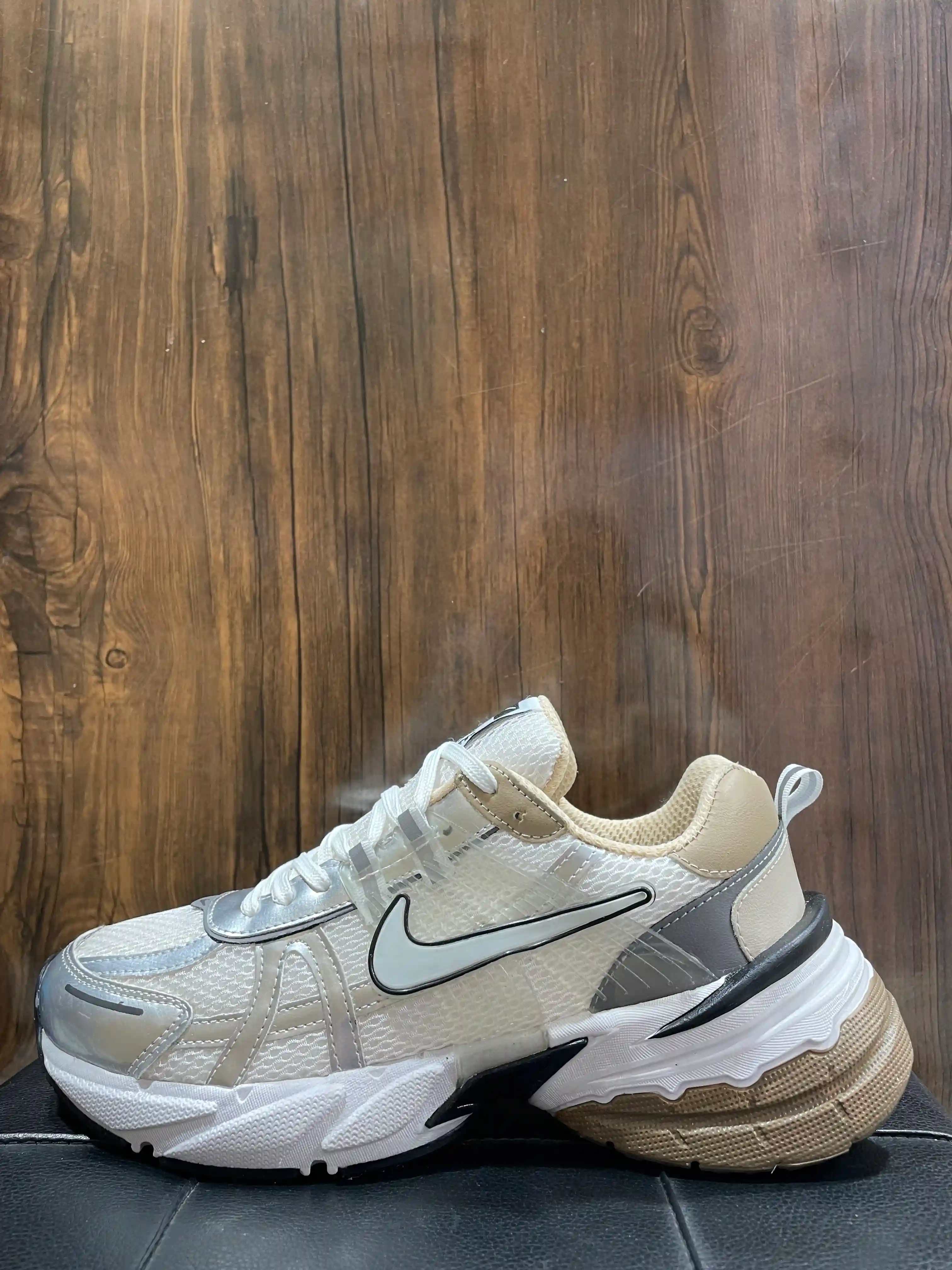 V2kسفید نقره ای 