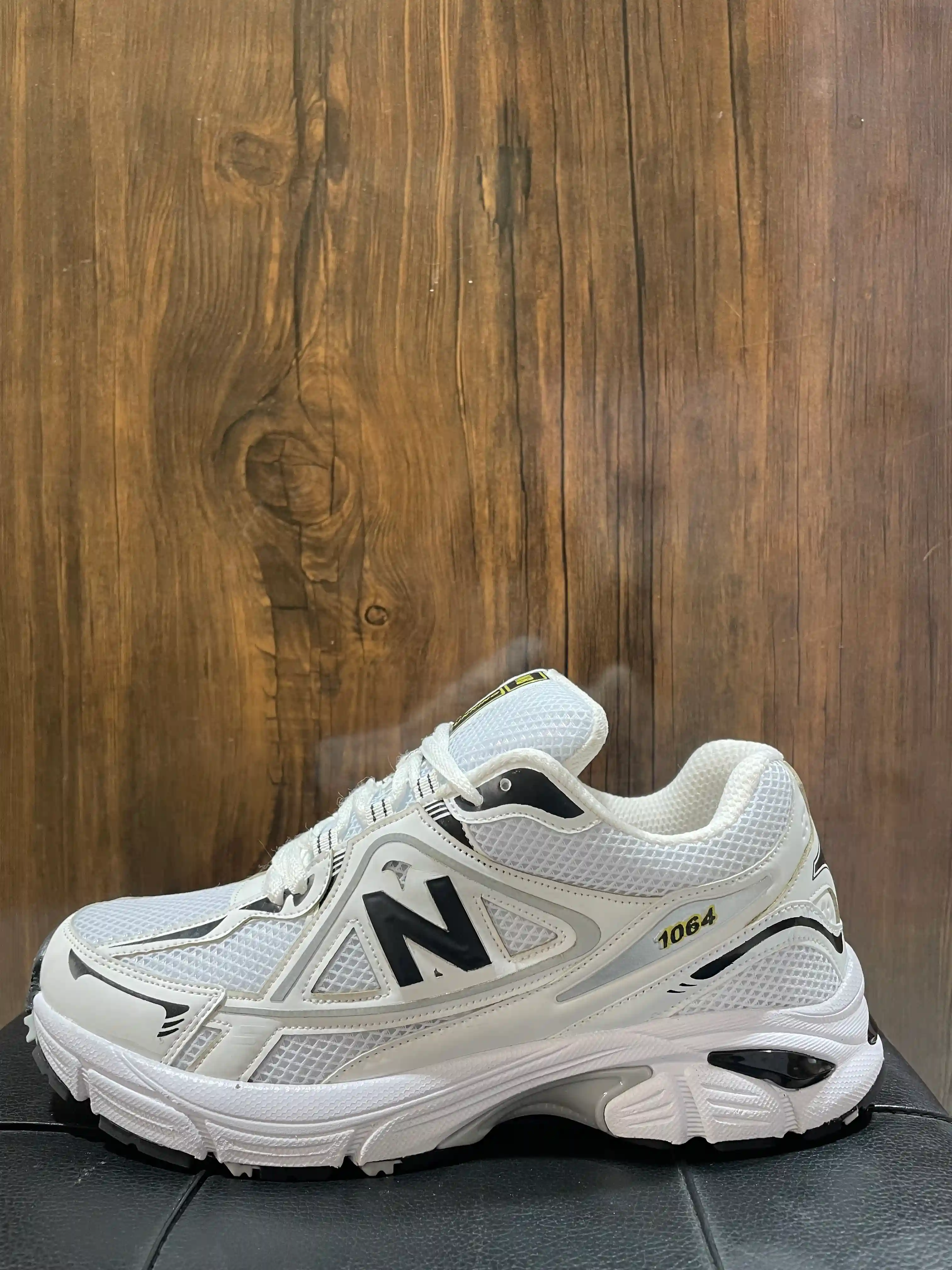 نیوبلانس۱۰۶۴مشکی سفید