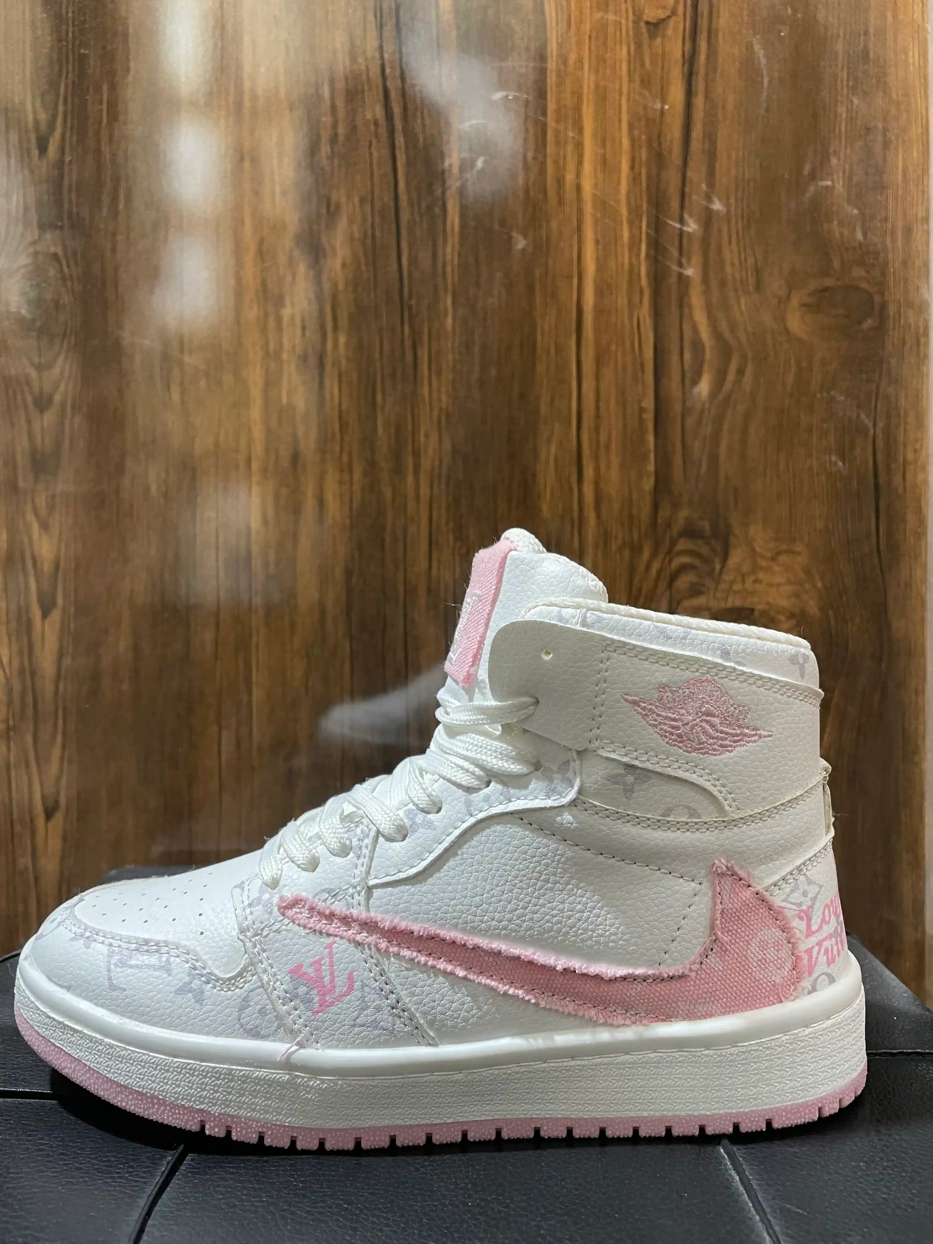 جردن طرح جین صورتی